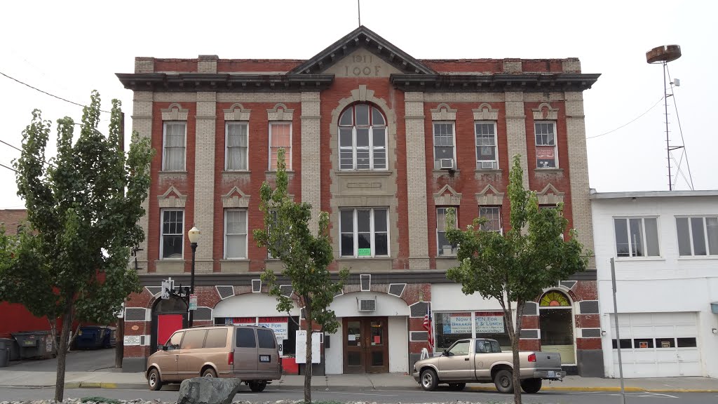 Opera House and I. O. O. F. Lodge, Colville, WA