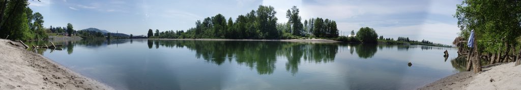 Skagit River Near Downtown Mount Vernon