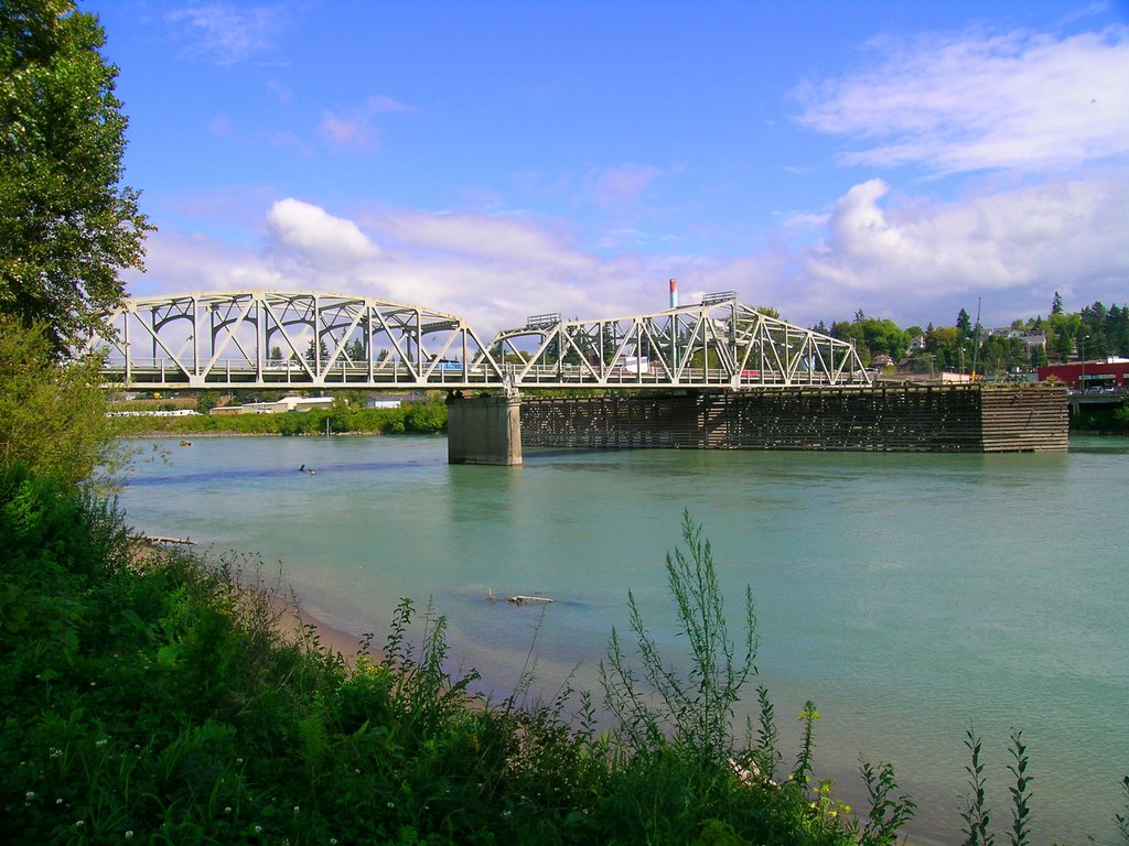 Westside Skagit River Bridge