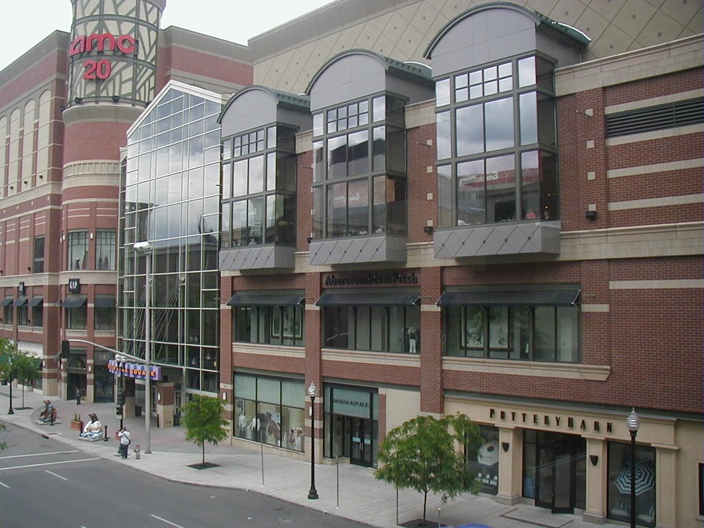 A big, old shopping mall in the heart of Spokane
