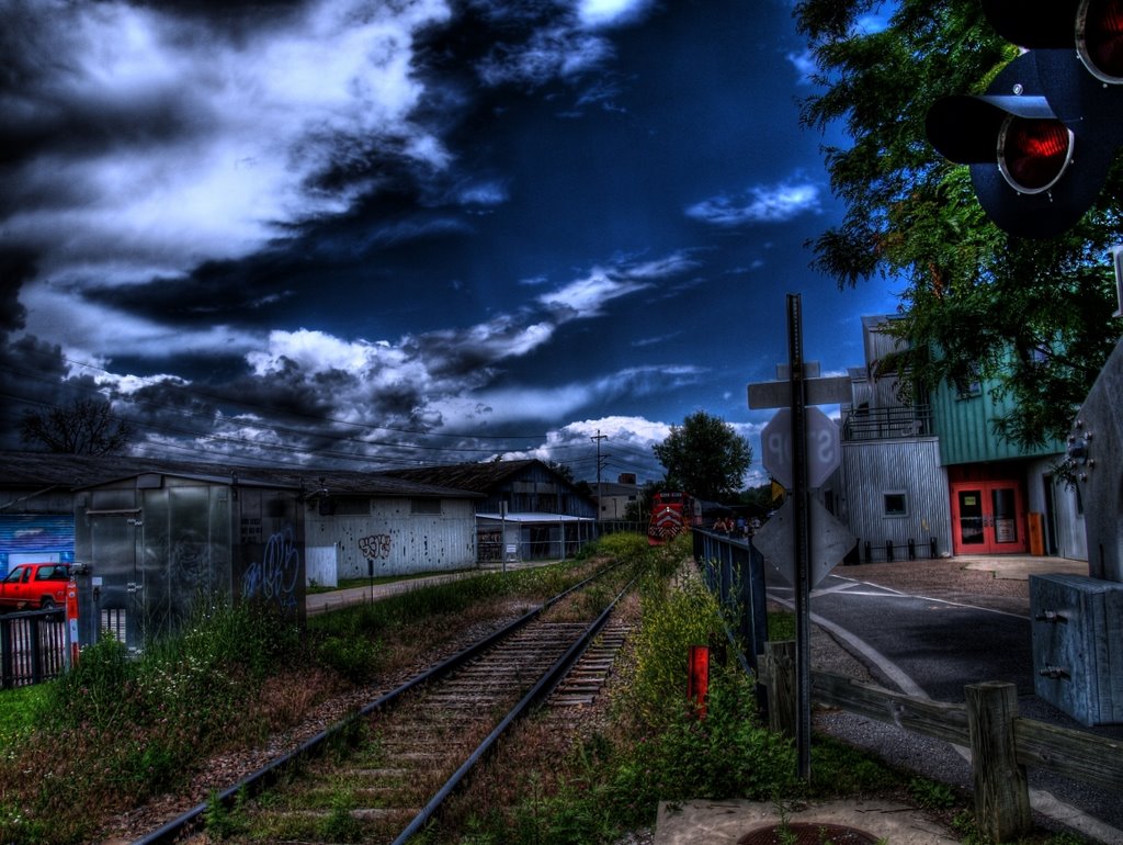 Train in waiting at Burlington Harbor (HDR)
