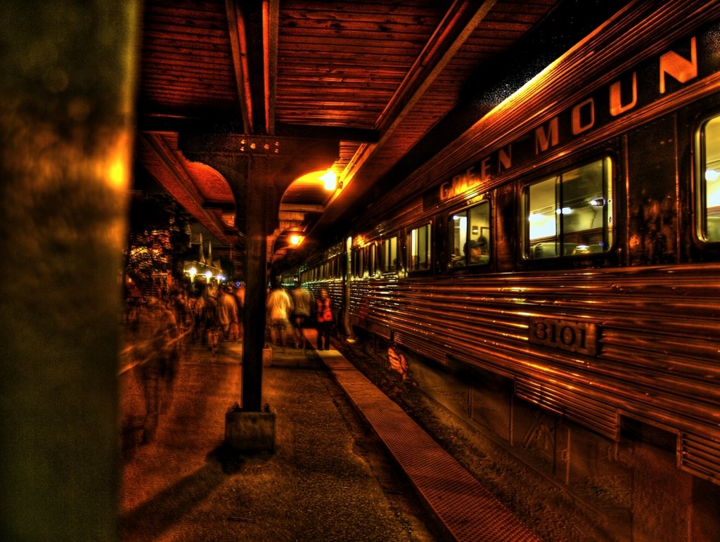 Green Mountain Train (HDR)