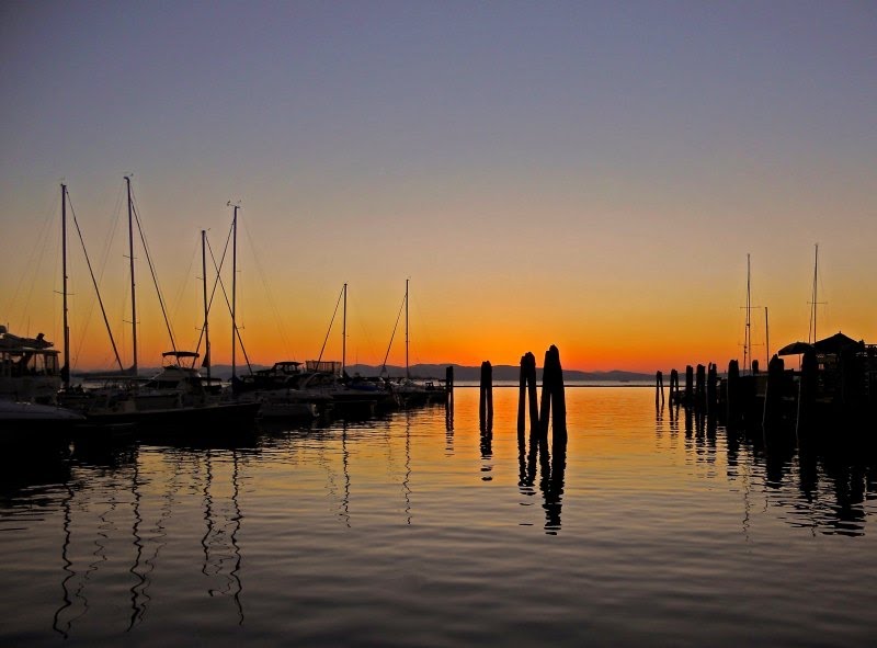 Sunset at Burlington Bay (Vermont) - This image shows a part of the Burlington Bay in Vermont.