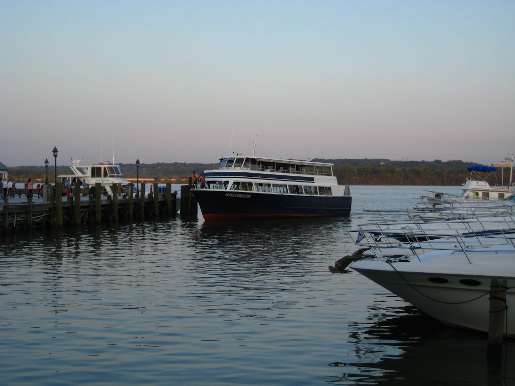 Old Alexandria town, little harbour