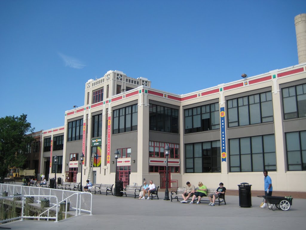 Torpedo factory, Old Alexandria town