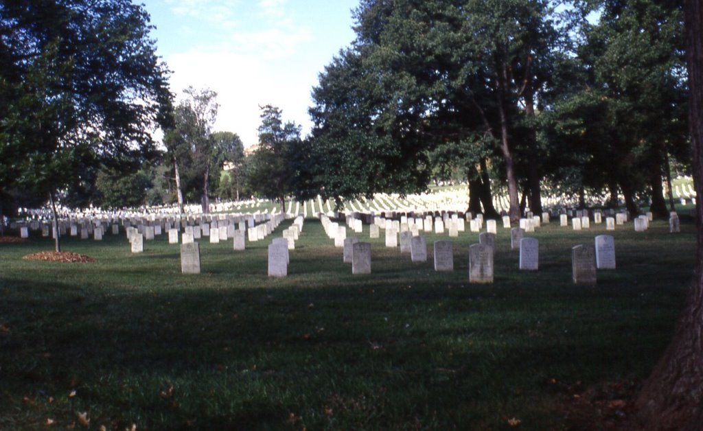 1994 9 Washington, Cimitero di Arlington