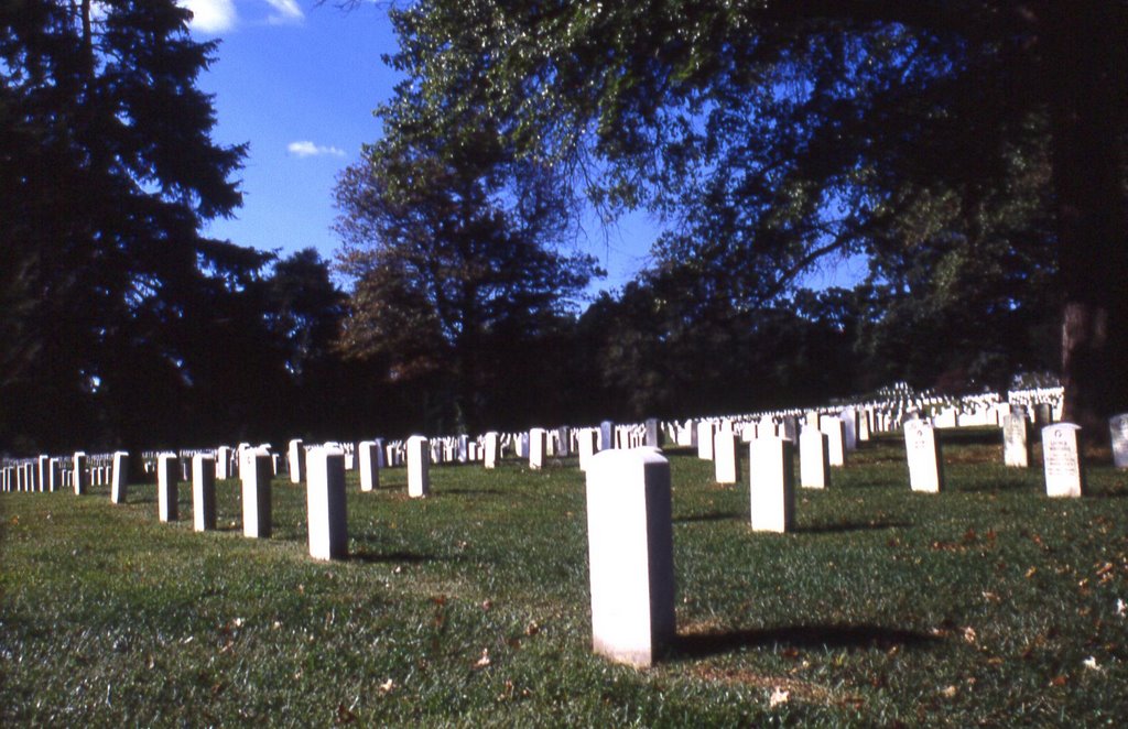 1994 9 Washington, Cimitero di Arlington