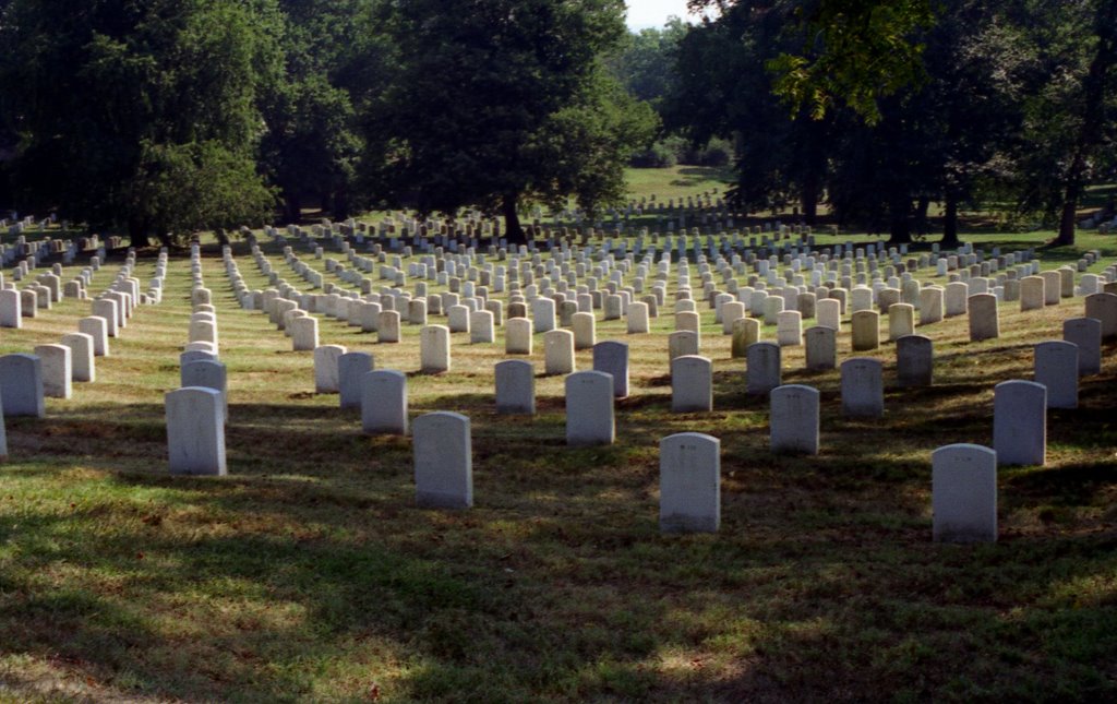 1995 8 Washington, Cimitero di Arlington