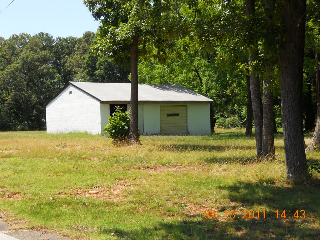Vacant garage