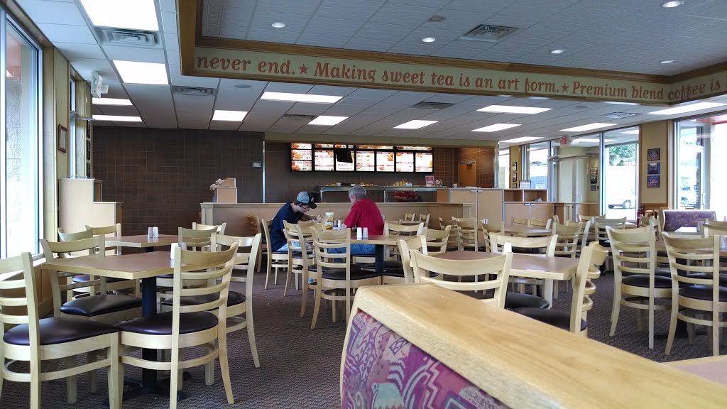 Inside bojangles vinton