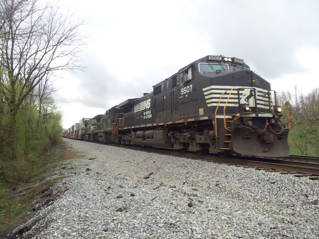 Fast freight leaving roanoke