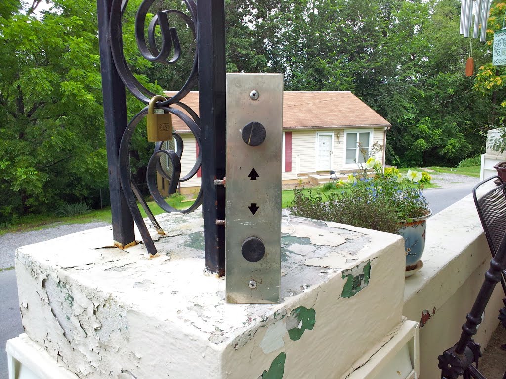 Historic Outdoor Elevator