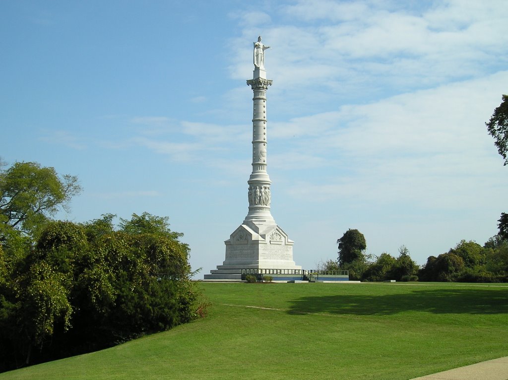 Battle of Yorktown (1781) Victory Monument - H&M