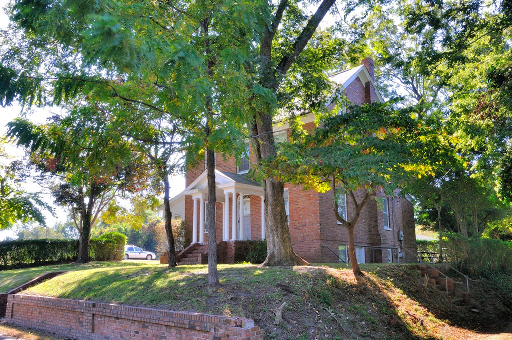 VIRGINIA; YORKTOWN: private residence on Main Street
