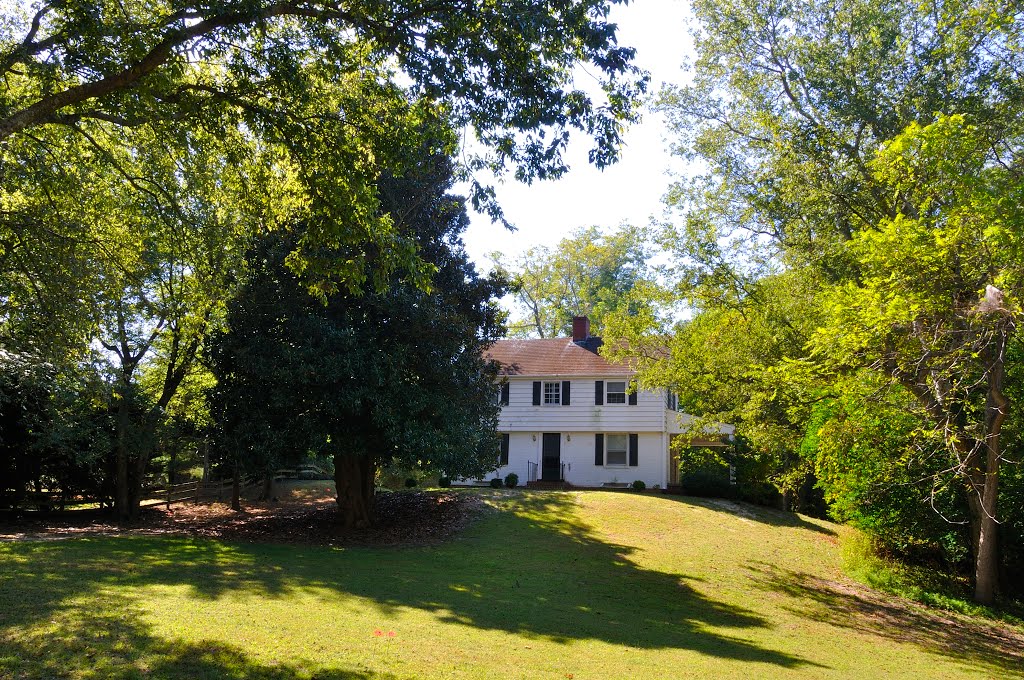 VIRGINIA; YORKTOWN: private residence on Main Street