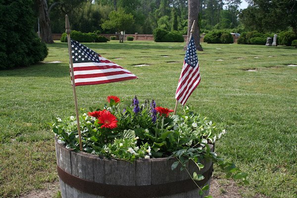 Virginia - Yorktown National Cemetary (5/2008)