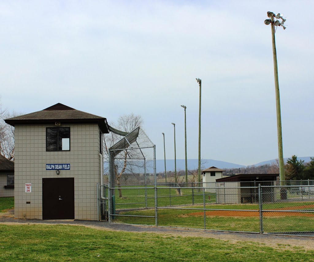 Ralph Dean Field