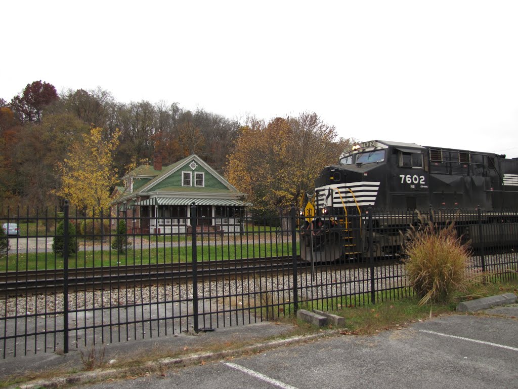 N&S at Marion Station