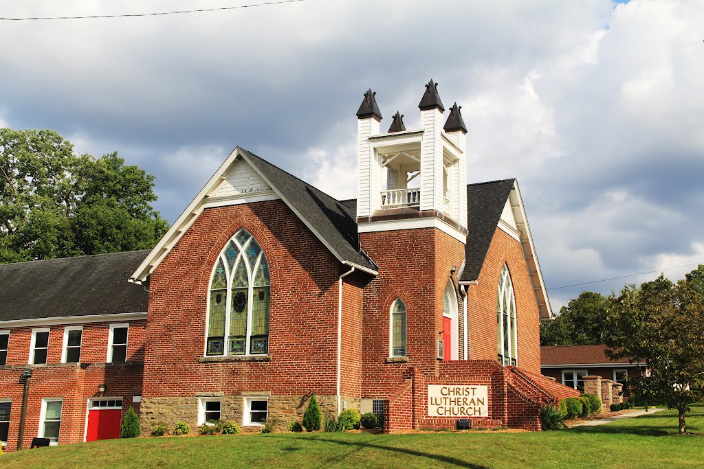 Christ Lutheran Church, West corner (Radford, Virginia)