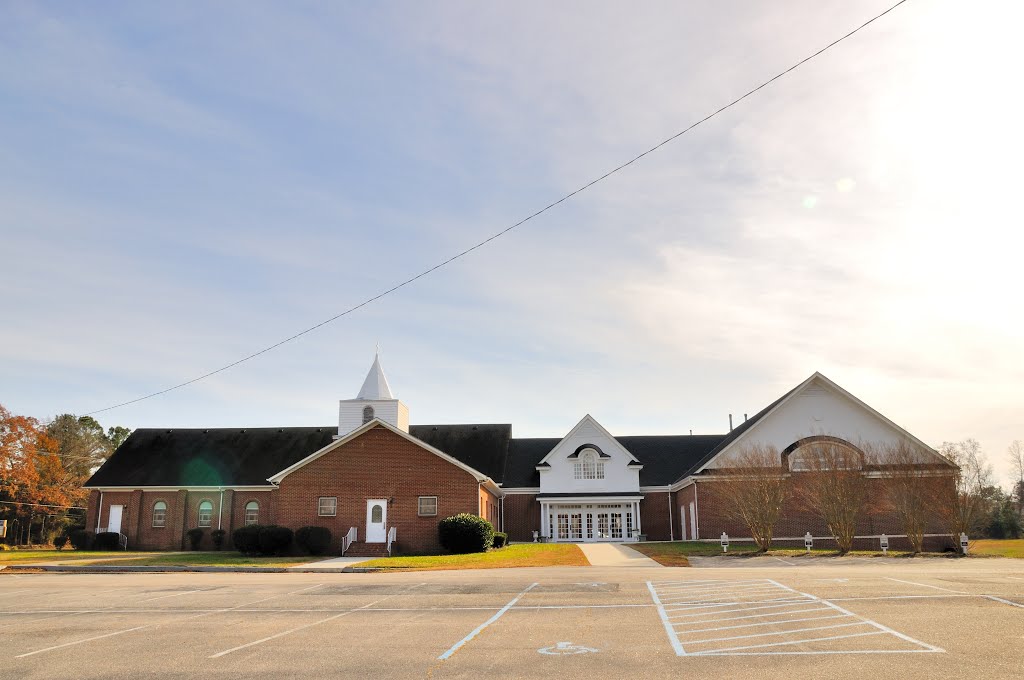 VIRGINIA: ISLE OF WIGHT COUNTY: RUSHMERE: First Gravel Hill Baptist Church, 5186 Old Stage Highway (S.R. 10) northern aspect
