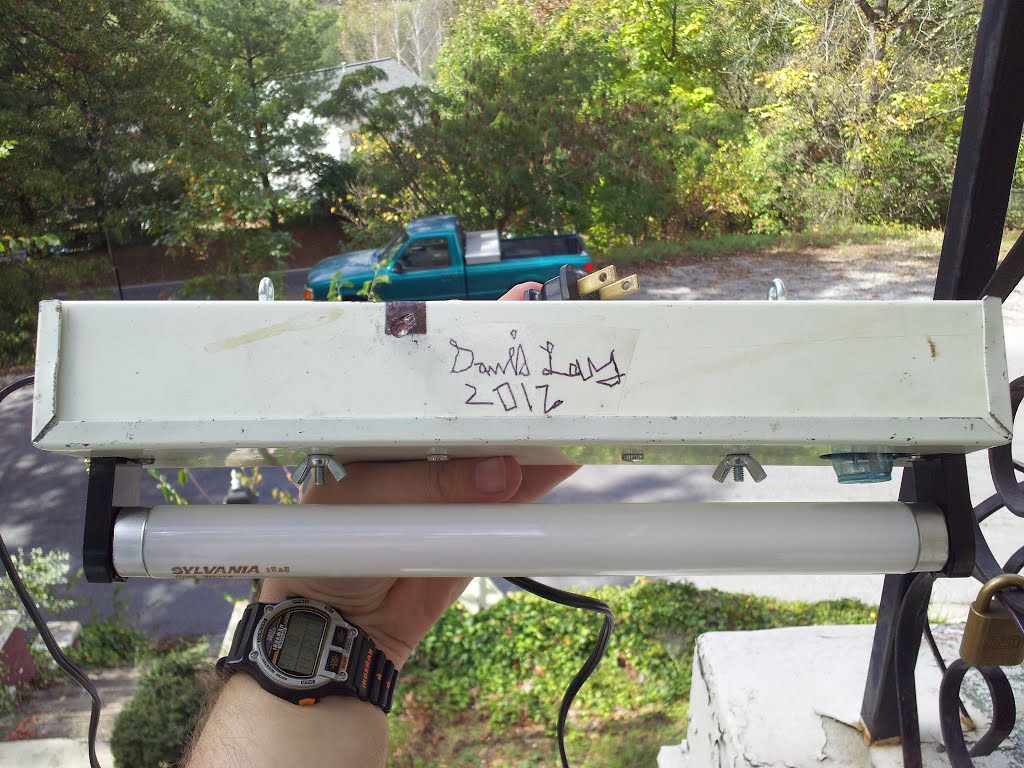 F13T8 Fluorescent Fixture