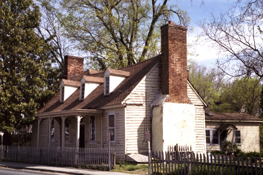 Henley House Emersons Ordinary - Tappahannock VA