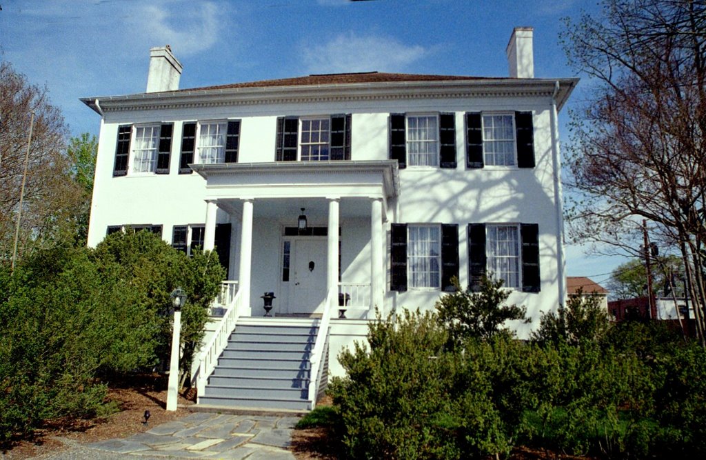 Trible-Roane-Wright Home - Tappahannock VA