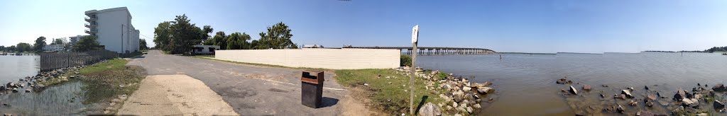 TMSP 360° panoramic view - Prince Street at the Rappahannock River shore