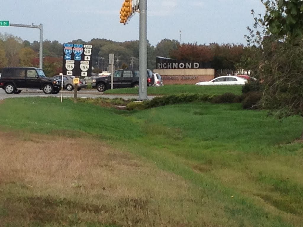Entrance to the Richmond Airport.