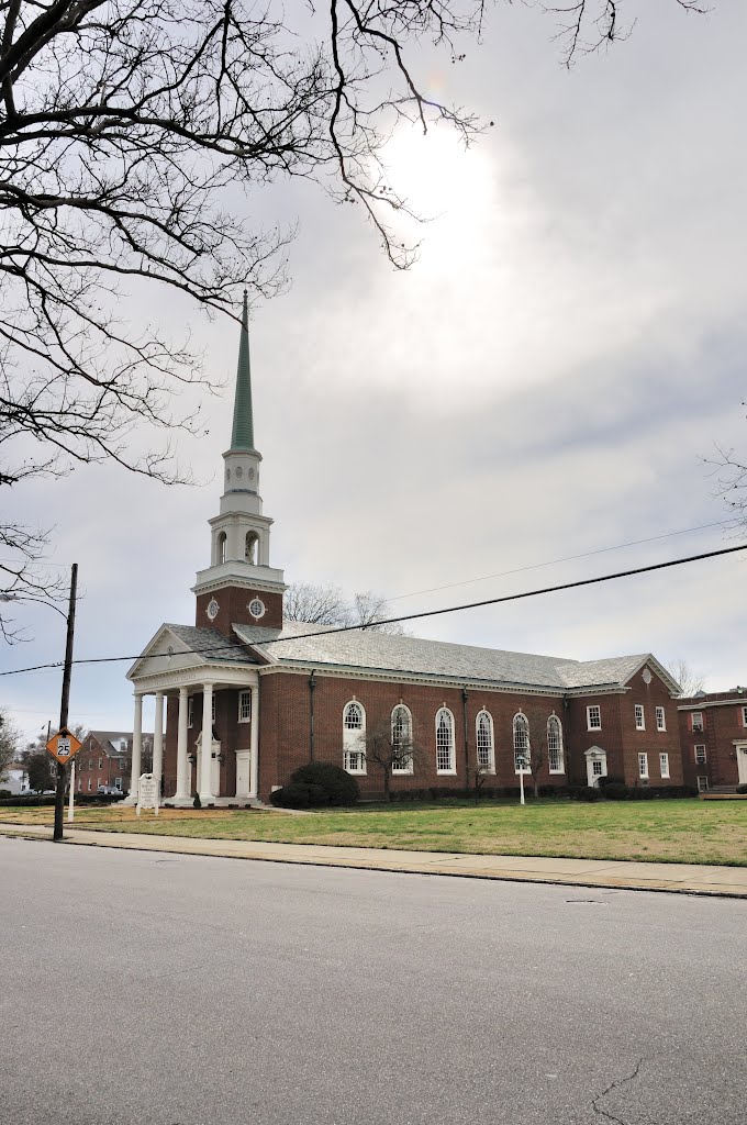 VIRGINIA: HAMPTON: First Presbyterian Church of Hampton (1961), 514 South Armistead Avenue