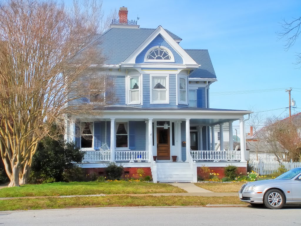 VIRGINIA: HAMPTON: private residence on Victoria Boulevard