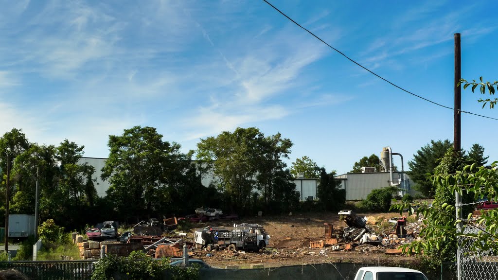 Auto Junk Yard