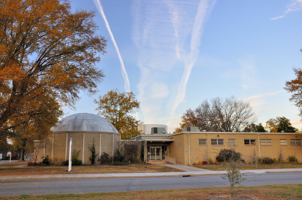 VIRGINIA: CITY OF CHESAPEAKE: Chesapeake Planetarium, 310 Shea Drive