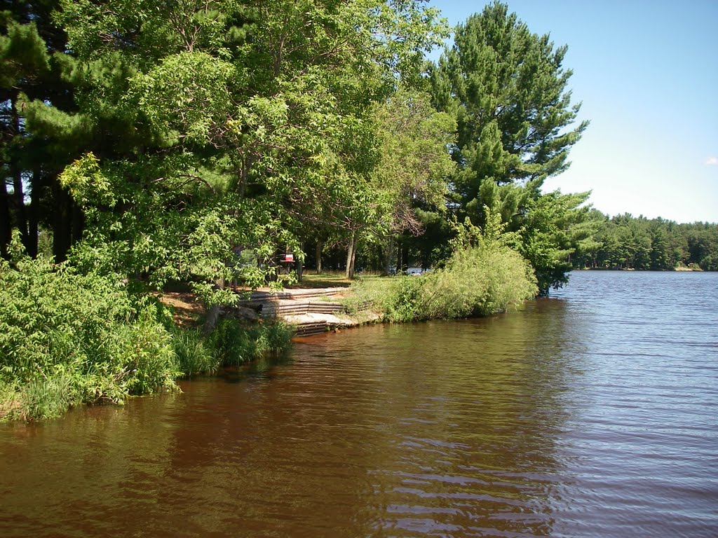 Lake Du Bay County Park shoreline