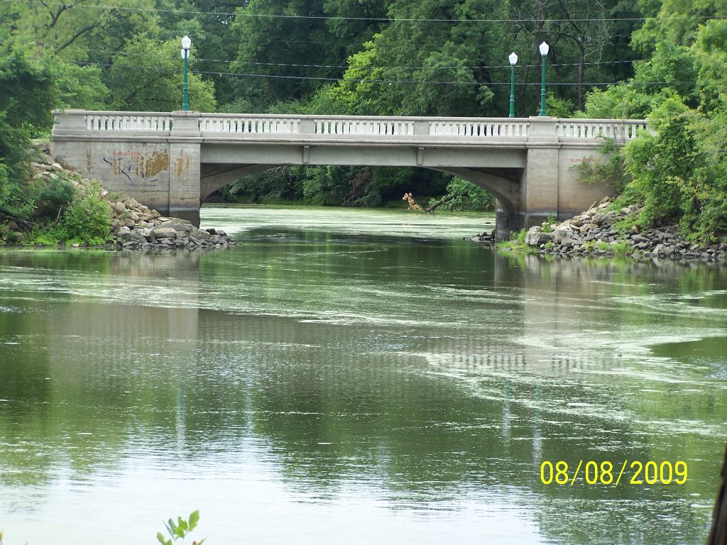 Pettibone park bridge
