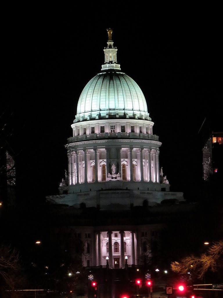 Wisconsin State Capitol at Night