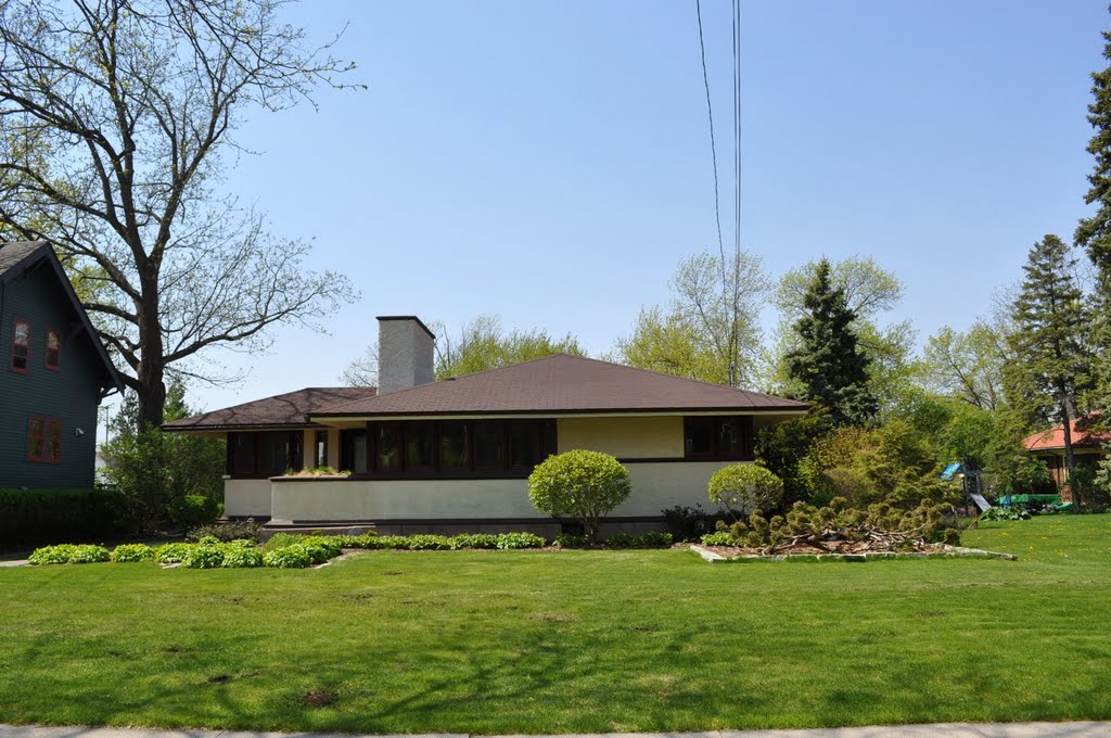 Frank Lloyd Wright House