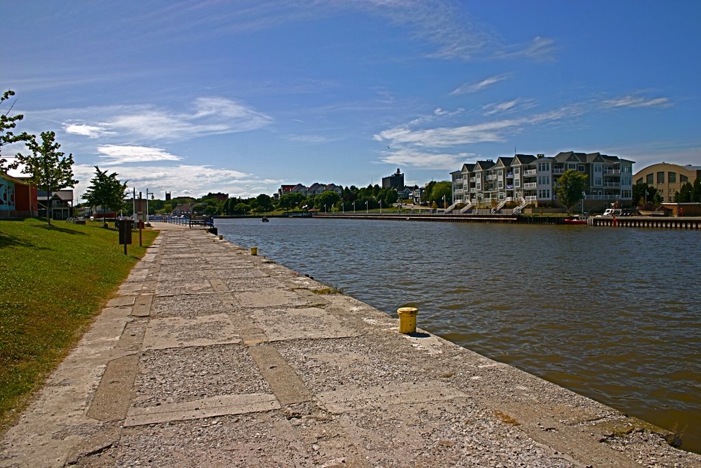Sheboygan River looking West, Sheboygan, Wisconsin