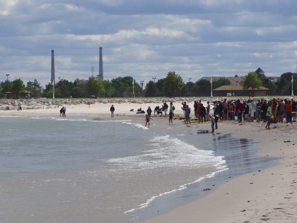 The SUP sprint at the Dairyland Surf Classic