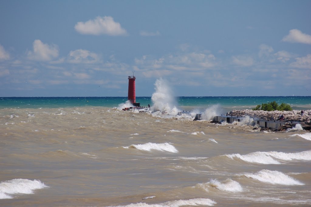 Sheboygan Light and waves