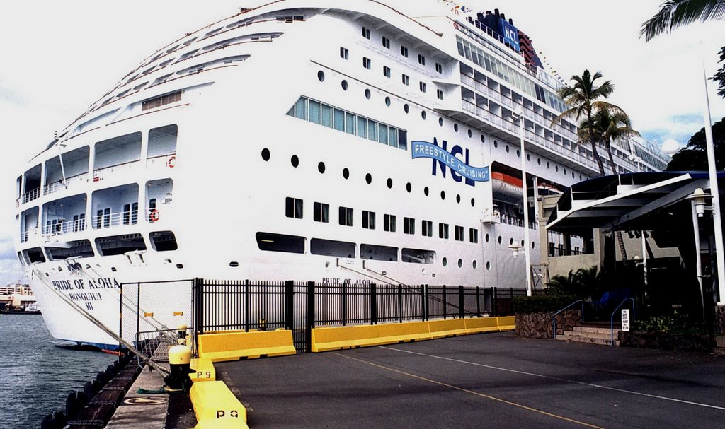 Honolulu ,Pride Of Aloha, January 2005