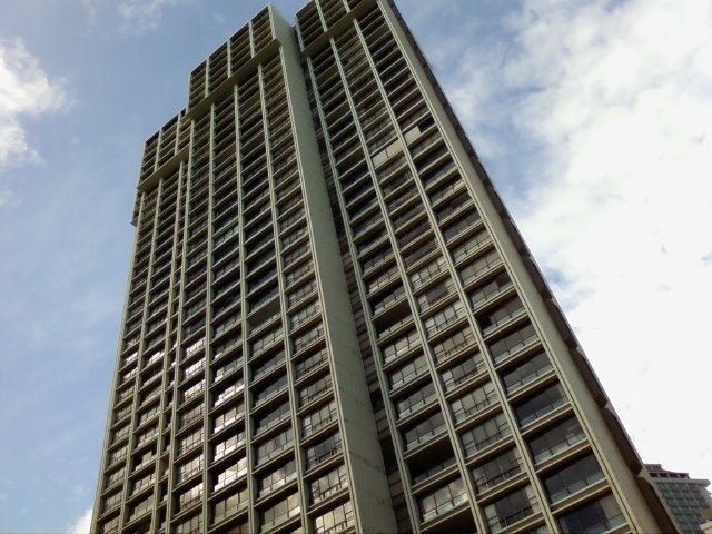 Honolulu Highrise
