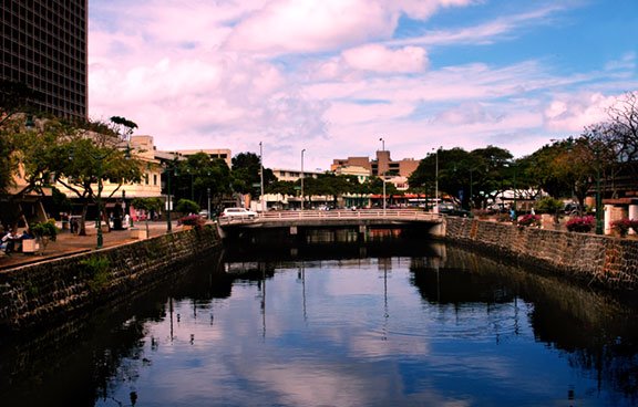 Canal in Chinatown