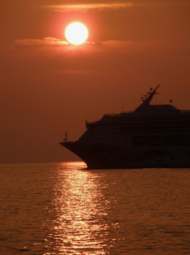 Cruise Ship, Hawaii