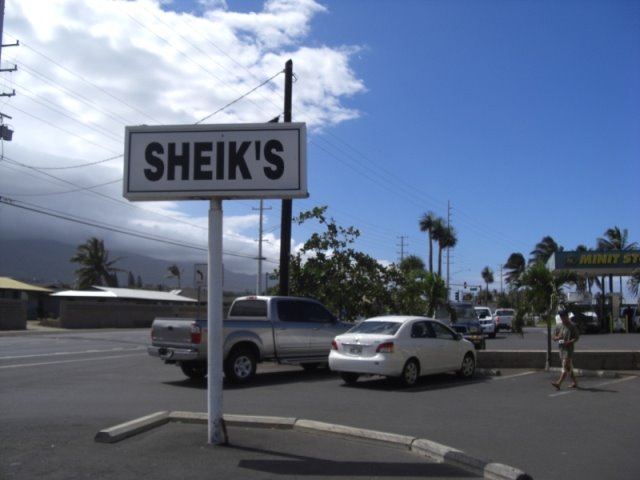 SHEIKS  KAHULUI