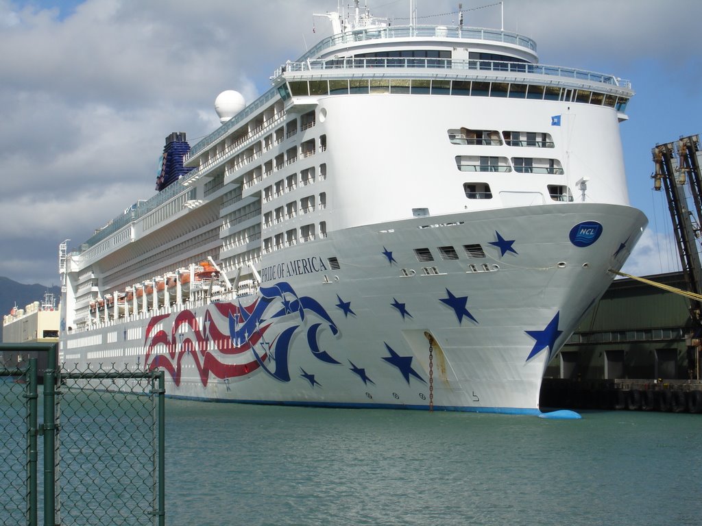 Pride of America, Kahului Harbor