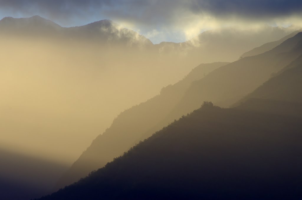 Sunset Over The Iao Valley