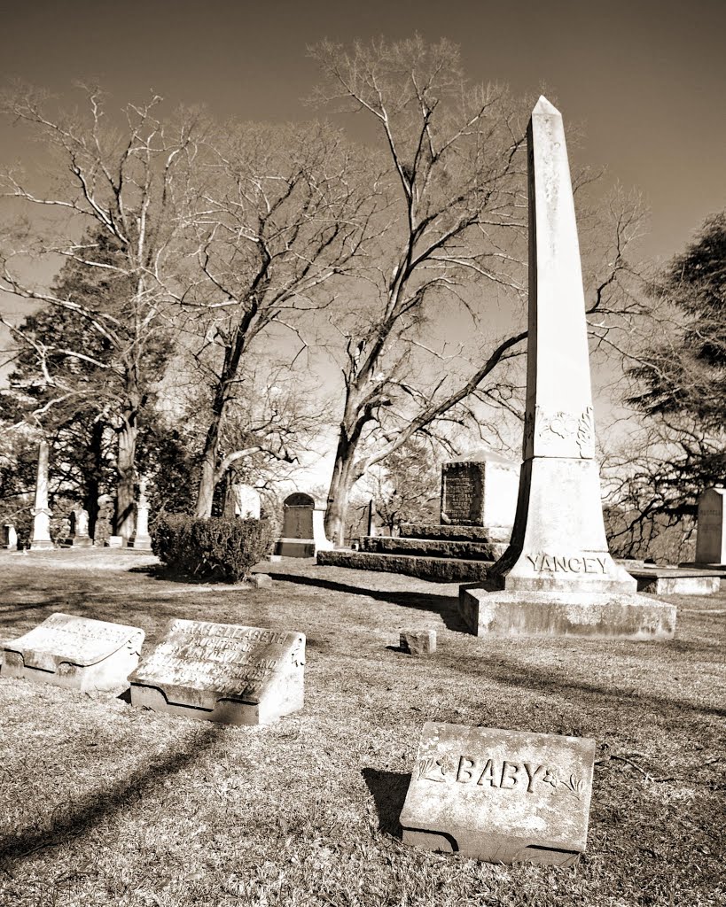 Oconee Hill Cemetary