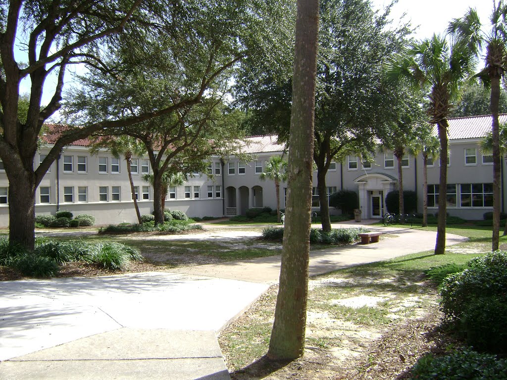 Lowndes Hall, Valdosta State University