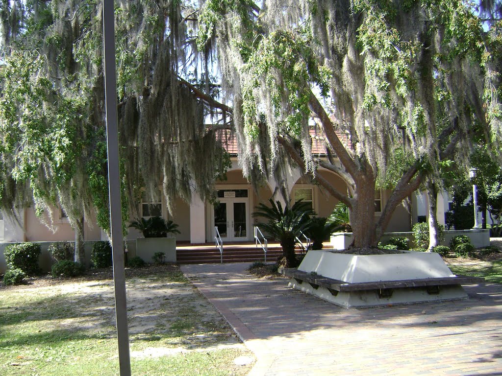 Patterson Hall (east face), Valdosta State University